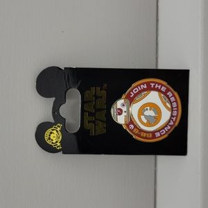 NWT Star Wars BB8 Pin